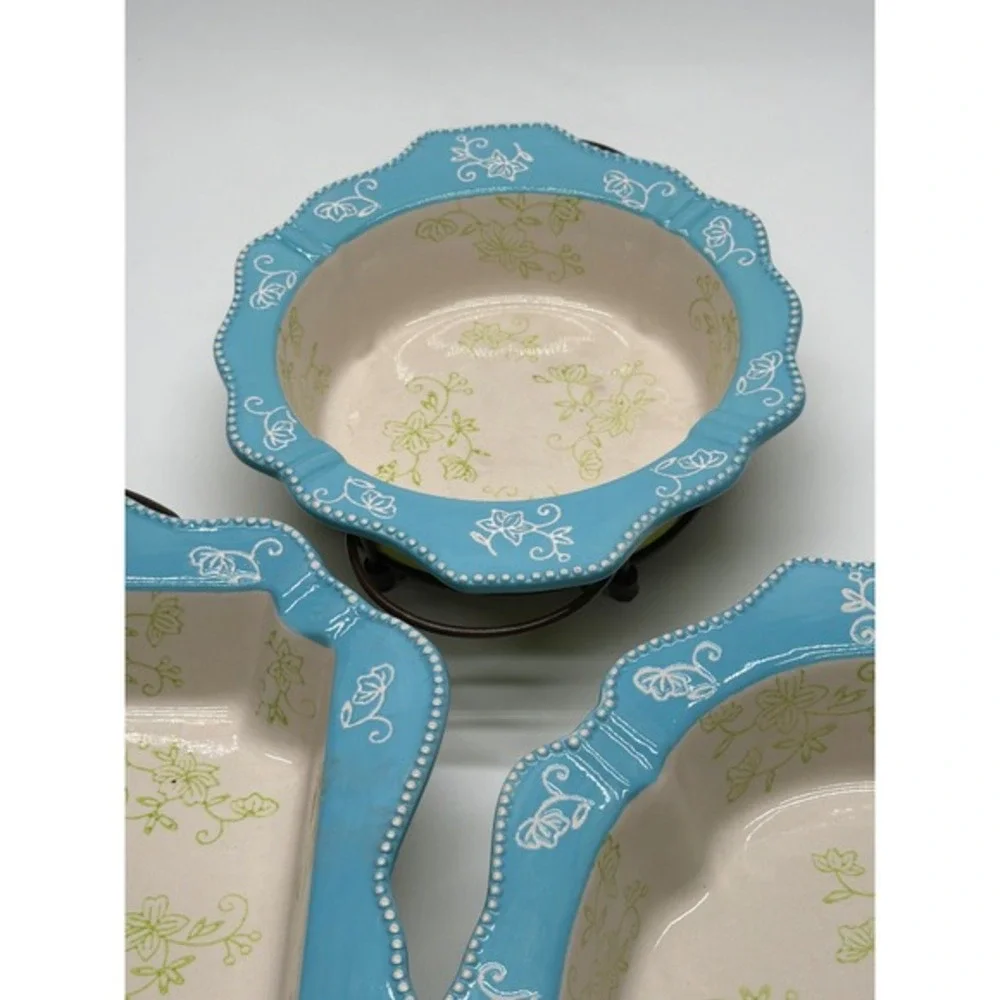 Temptations Floral Lace Blue‎ Ceramic Bakeware Set 3 Pieces with Metal Racks